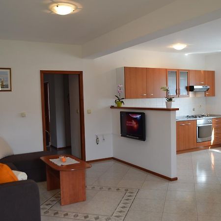 Apartment M&M Marasi Buitenkant foto